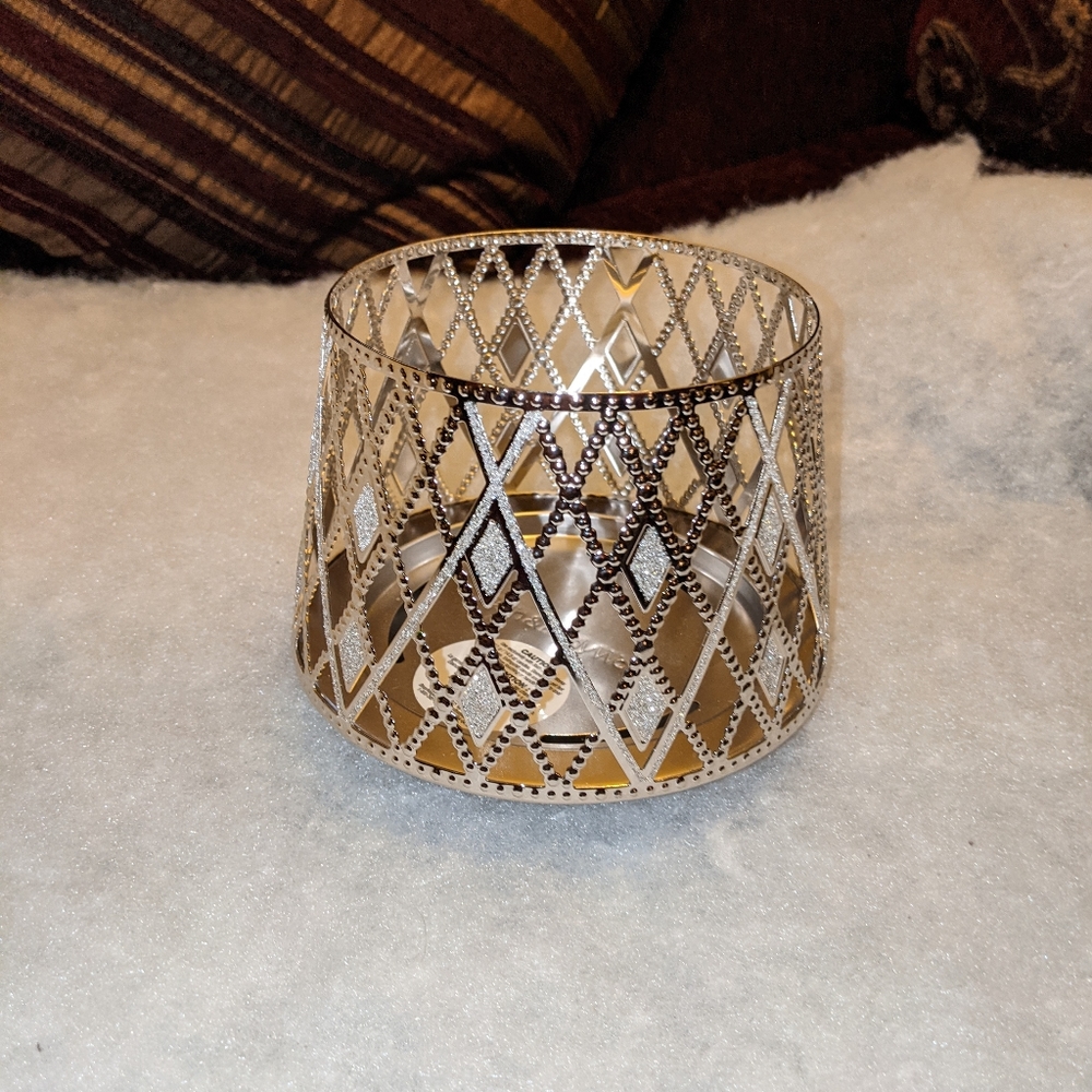 Bath and body works candle holder